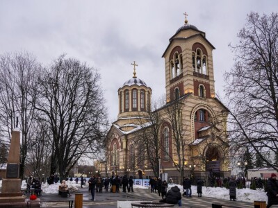 В Храм свт. Спиридона Тримифунтского в Коптеве нужна сотрудница по уборке