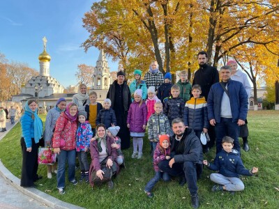 10 октября 2021 года учащиеся детской воскресной школы храма Георгия Победоносца в Коптево посетили Донской ставропигиальный мужской монастырь г. Москвы.