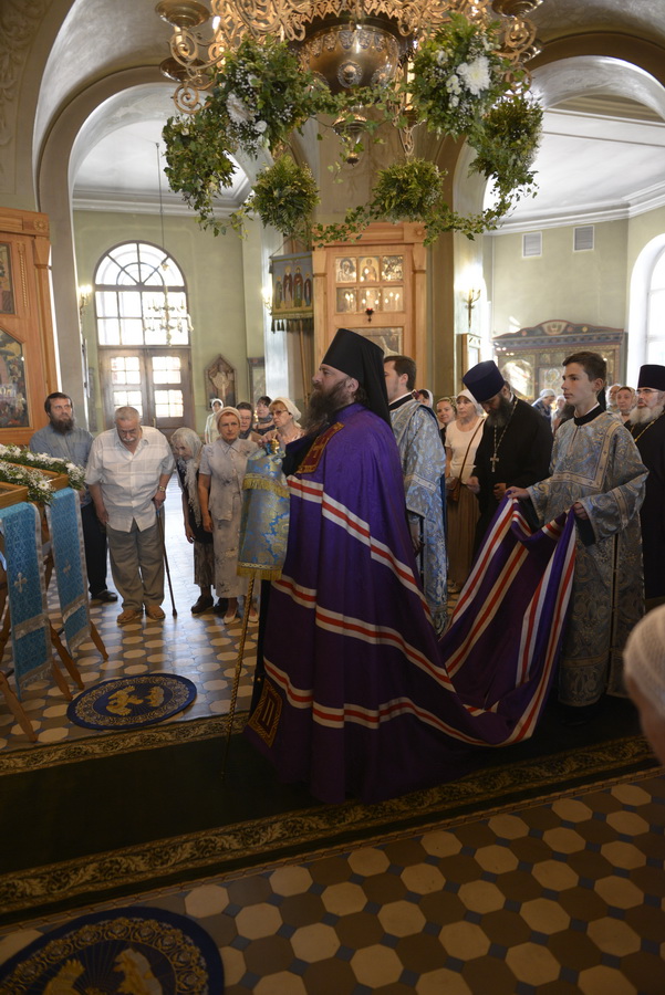 Храм Благовещения в Петровском парке